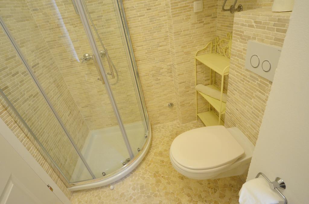 Studios Villa Rossella 4 Ровінь Номер фото