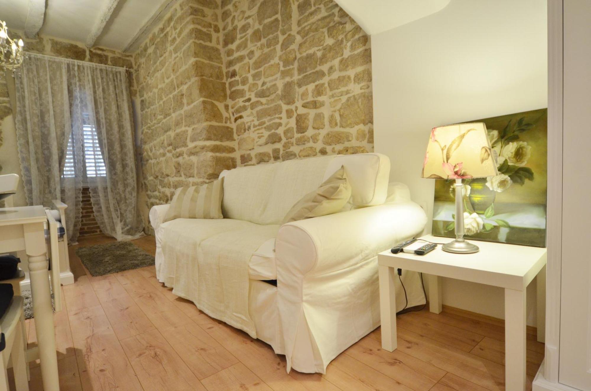 Studios Villa Rossella 4 Ровінь Екстер'єр фото