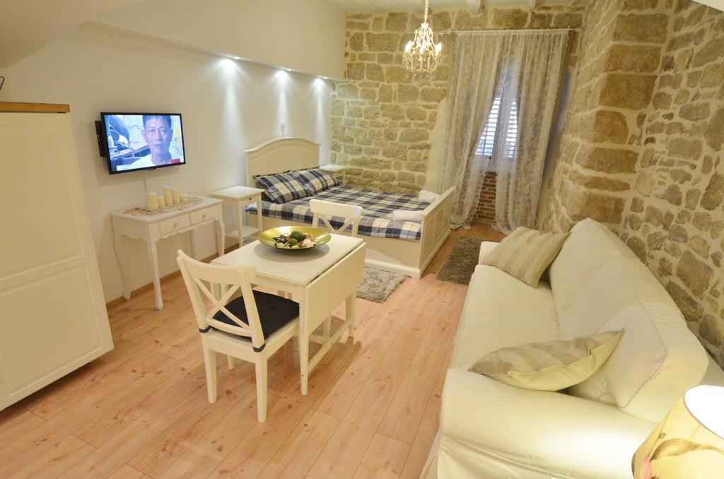 Studios Villa Rossella 4 Ровінь Номер фото